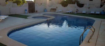 Rural House in Lagunas de Ruidera - Sancho- Swimming pool-Barbecue-Jacuzzi -Pets