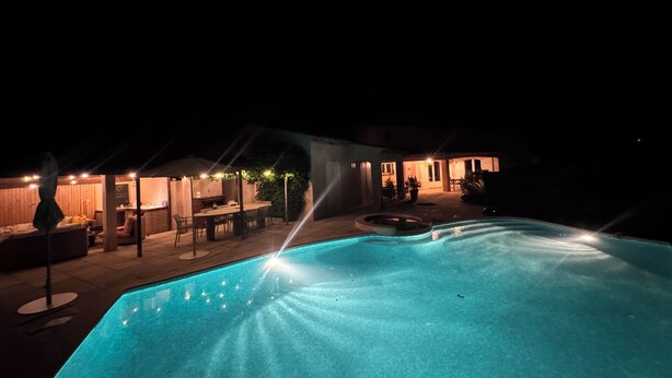 Pool - Welcome to Villa Sulvia, located between the sea and the hinterland of Provence. (Roquefort-les-Pins)