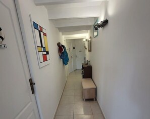 Interior - Apartment in the heart of the village of Saint-Denis-d'Oléron. (Saint-Denis-d'Oléron)