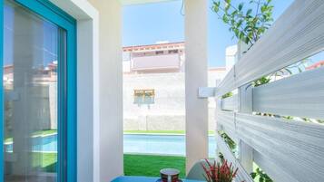 Doppelzimmer, Balkon, Blick auf den Innenhof | Unterkunftsgelände