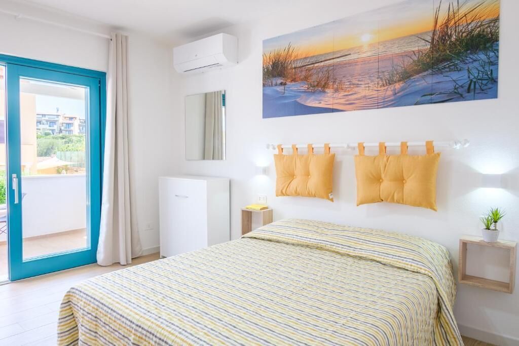 Habitación triple Deluxe, balcón, vista al jardín | Insonorización y wifi gratis 
