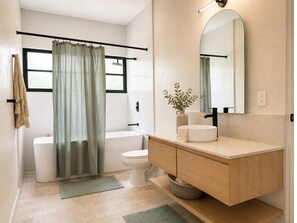 Bathroom - Spacious and luxurious 4-bedroom house Playa del Carmen with AC (Playa del Carmen)