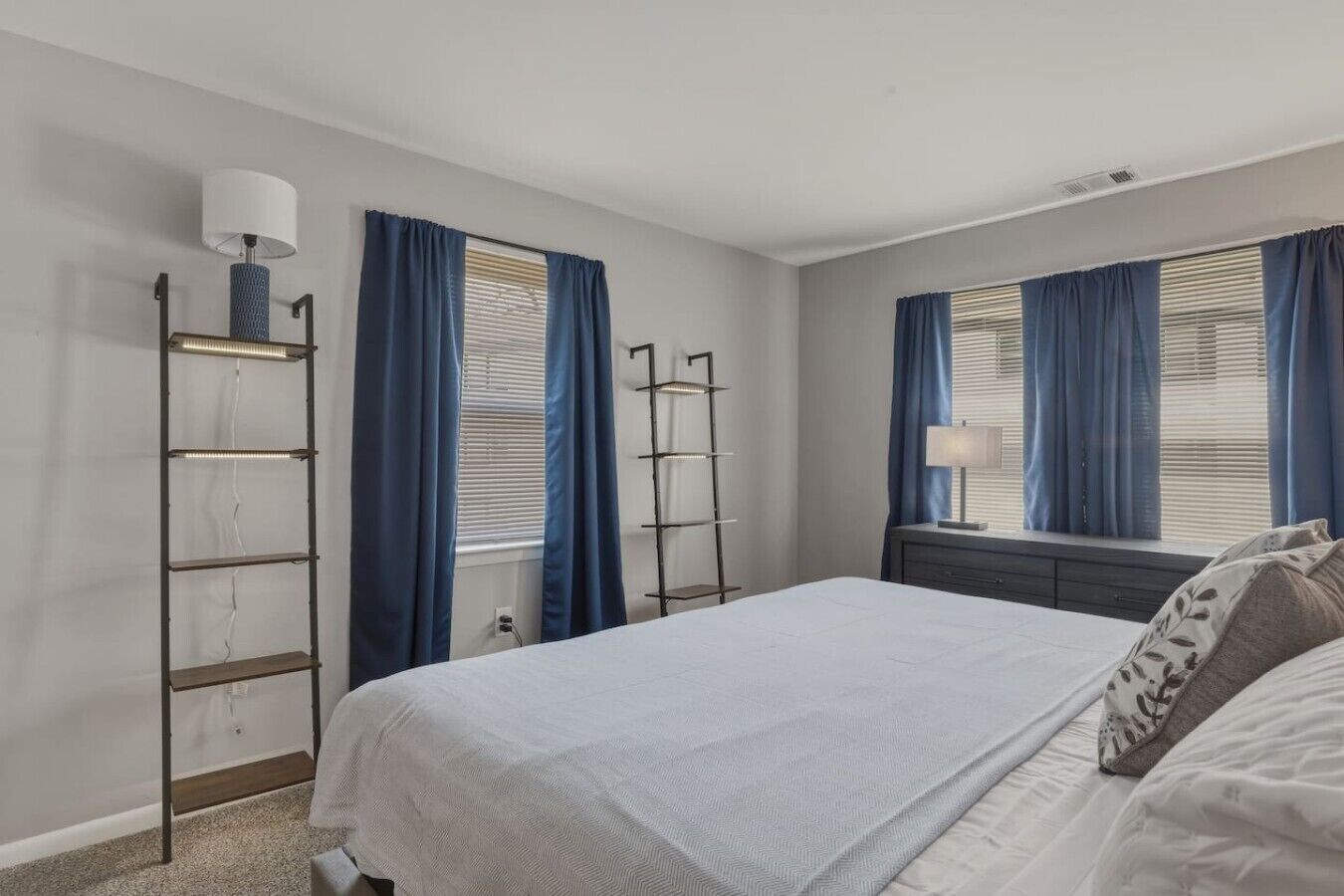 2 bedrooms, desk, iron/ironing board, travel cot