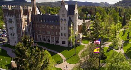 Sun-Filled Upper Gem | Near LECOM & Elmira College