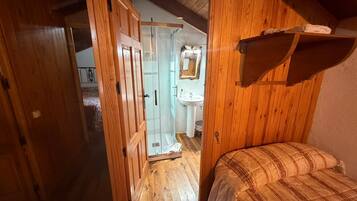 2 chambres, draps fournis