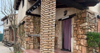 Rural House in Lagunas de Ruidera -Fuentecillas - Swimming Pool - Barbecue - Jacuzzi