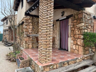 Rural House in Lagunas de Ruidera -Fuentecillas - Swimming Pool - Barbecue - Jacuzzi