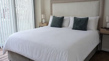 5 chambres, fer et planche à repasser, Wi-Fi, draps fournis
