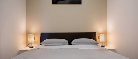 1 chambre, fer et planche Ă repasser, Wi-Fi, literie fournie