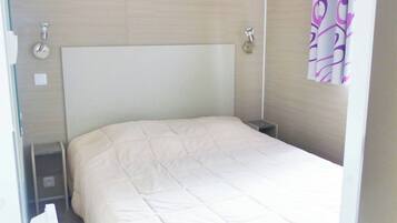 2 chambres, fer et planche à repasser, Wi-Fi gratuit, draps fournis