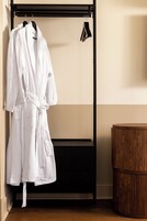 Inlet room 7 | Interior