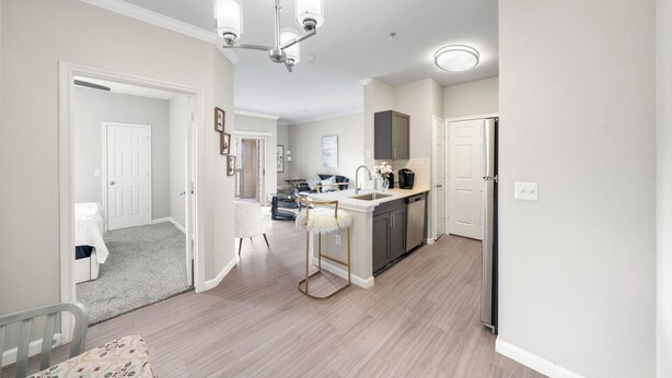 Unclassified image, 1 of 11, button - Houston Lakeside Living (Houston)