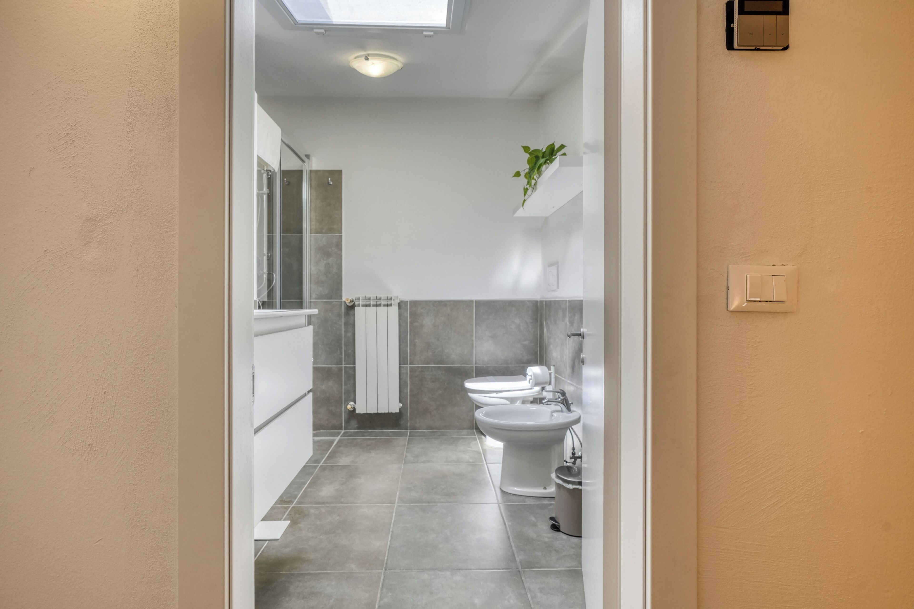 Apartment | Bathroom