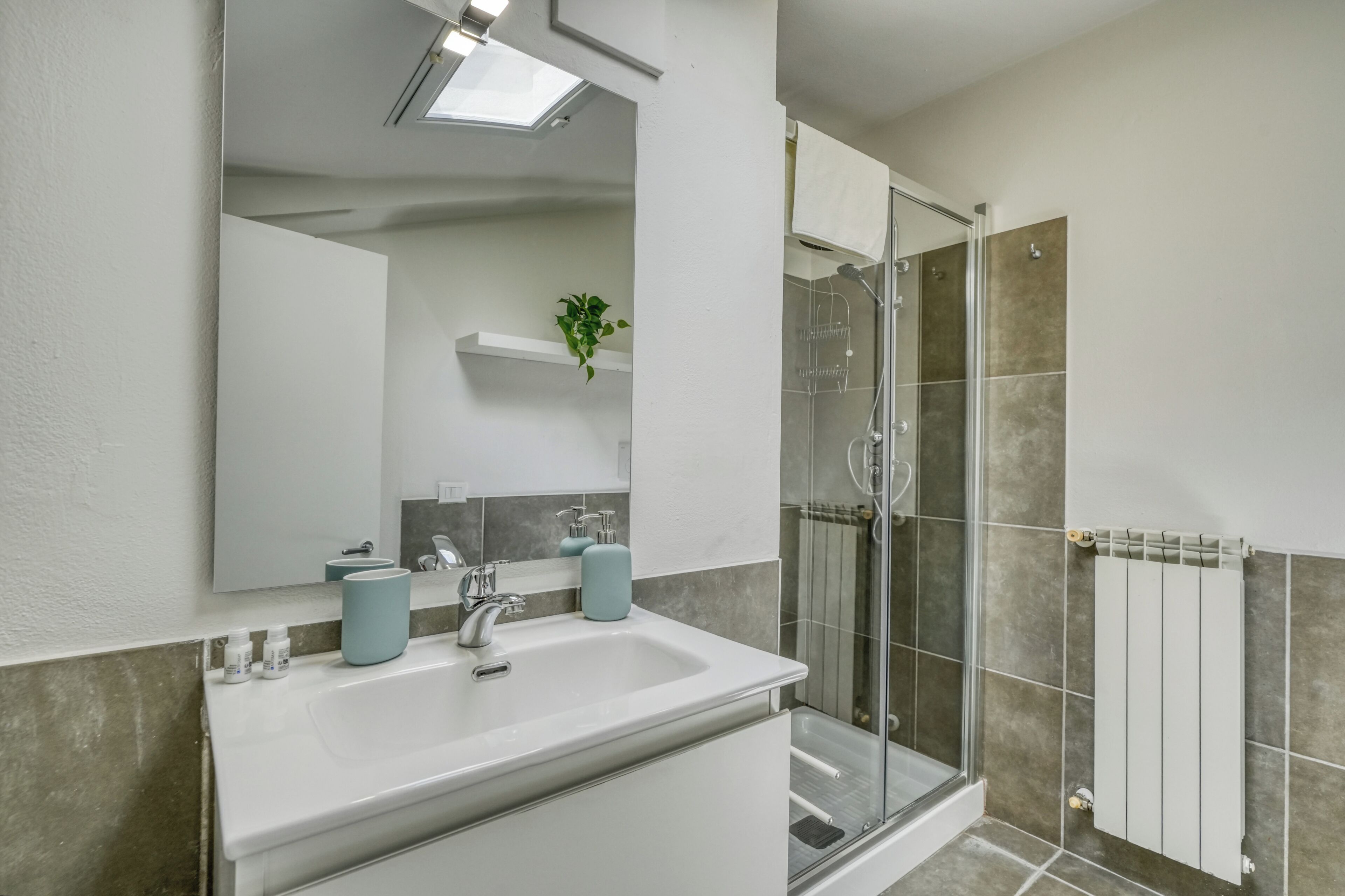 Apartment | Bathroom
