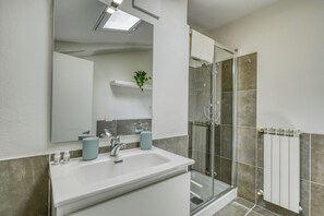 Apartment | Bathroom - Il Rifugio di Manu (Lucca)