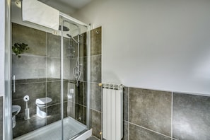 Apartment | Bathroom - Il Rifugio di Manu (Lucca)