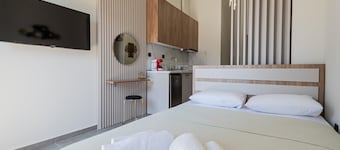 BnB Living Studio by Rentals Pro - Nea Flogita Halkidiki