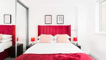 1 bedroom, desk, iron/ironing board, WiFi