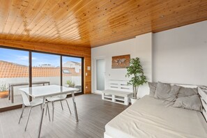 WiFi, bed sheets - Vrbo Property (Ferrel)