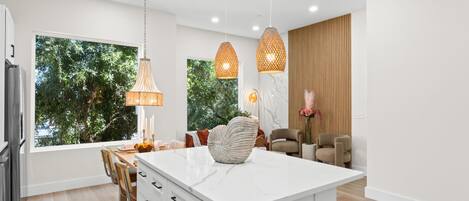 Studio (3 Bedrooms) | Property amenity