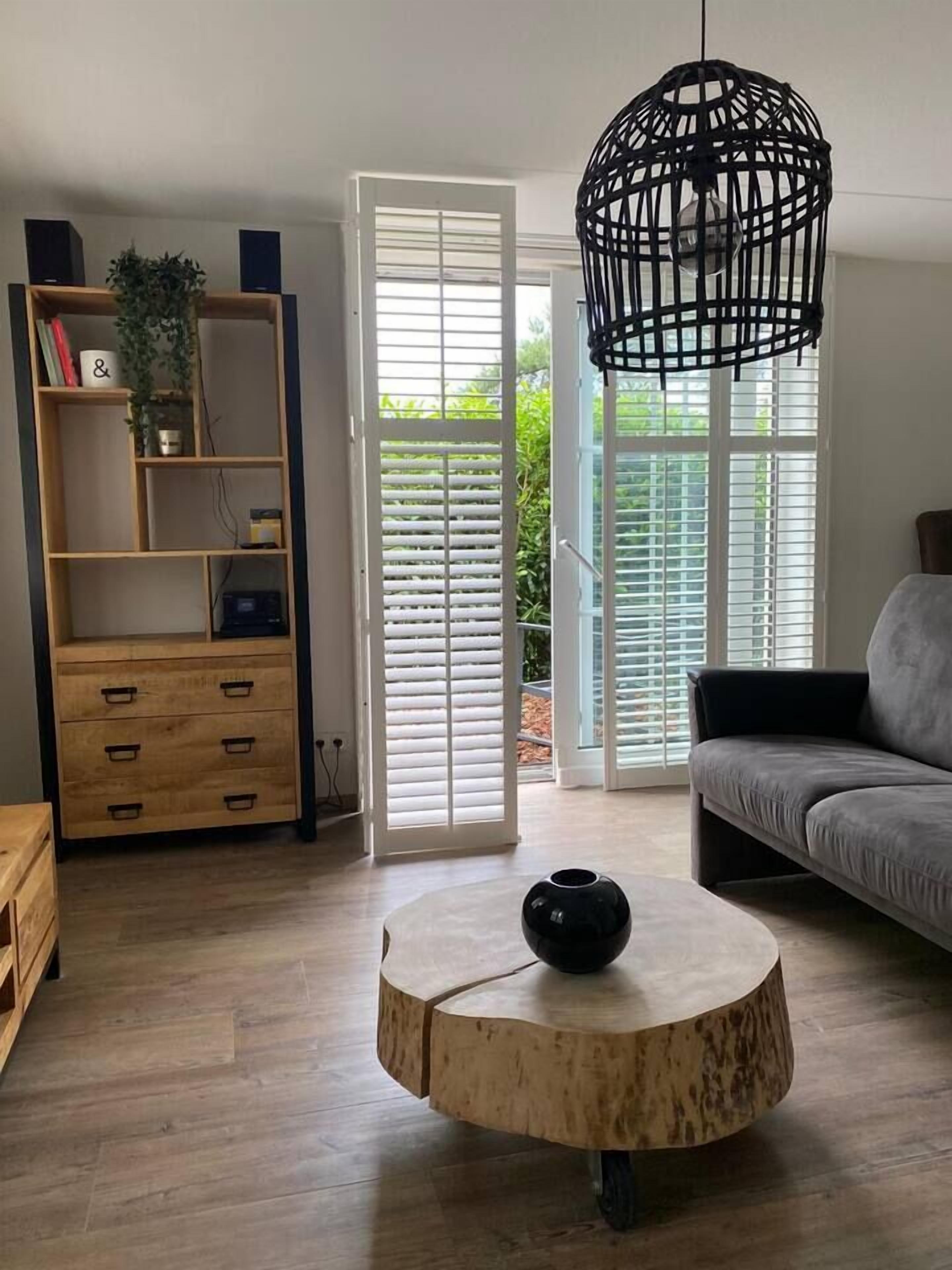 Fernseher, Stereoanlage