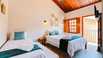 Chambre Quadruple Supérieure, vue jardin | Wi-Fi gratuit