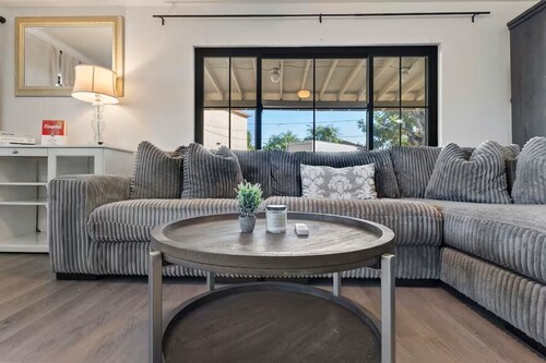Scottsdale & PHX Retreat 4BR Near Golf & Dining