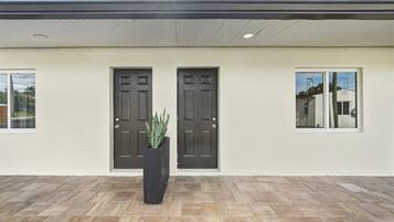 Comfort Studio Suite | Exterior detail