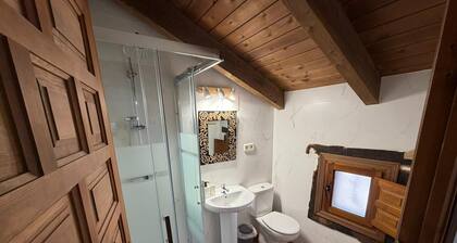 Rural House in Lagunas de Ruidera - Dulcinea-Pool-Barbecue-Swimming Pool-Jacuzzi-Pets
