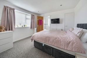 2 habitaciones, wifi gratis y ropa de cama 