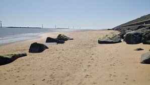 Beach - Sea Palling 2 bed /2 Bath Beach Apartment Sleeps 4 (Norwich)