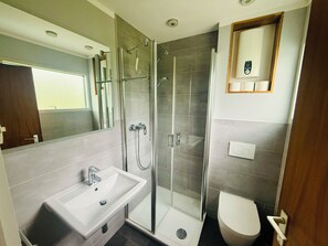 Bathroom - Vrbo Property (Fehmarn)