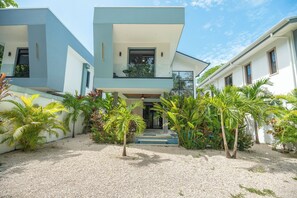 Exterior - Tropical Oasis 3-Min Walk to Playa Pelada Beach (Nosara)
