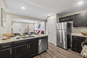 Interior - 4 bedroom 2 bath home in the center for Roxboro (Roxboro)
