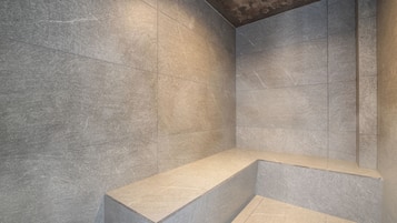 Departamento clásico, balcón, vista a la ciudad | Spa
