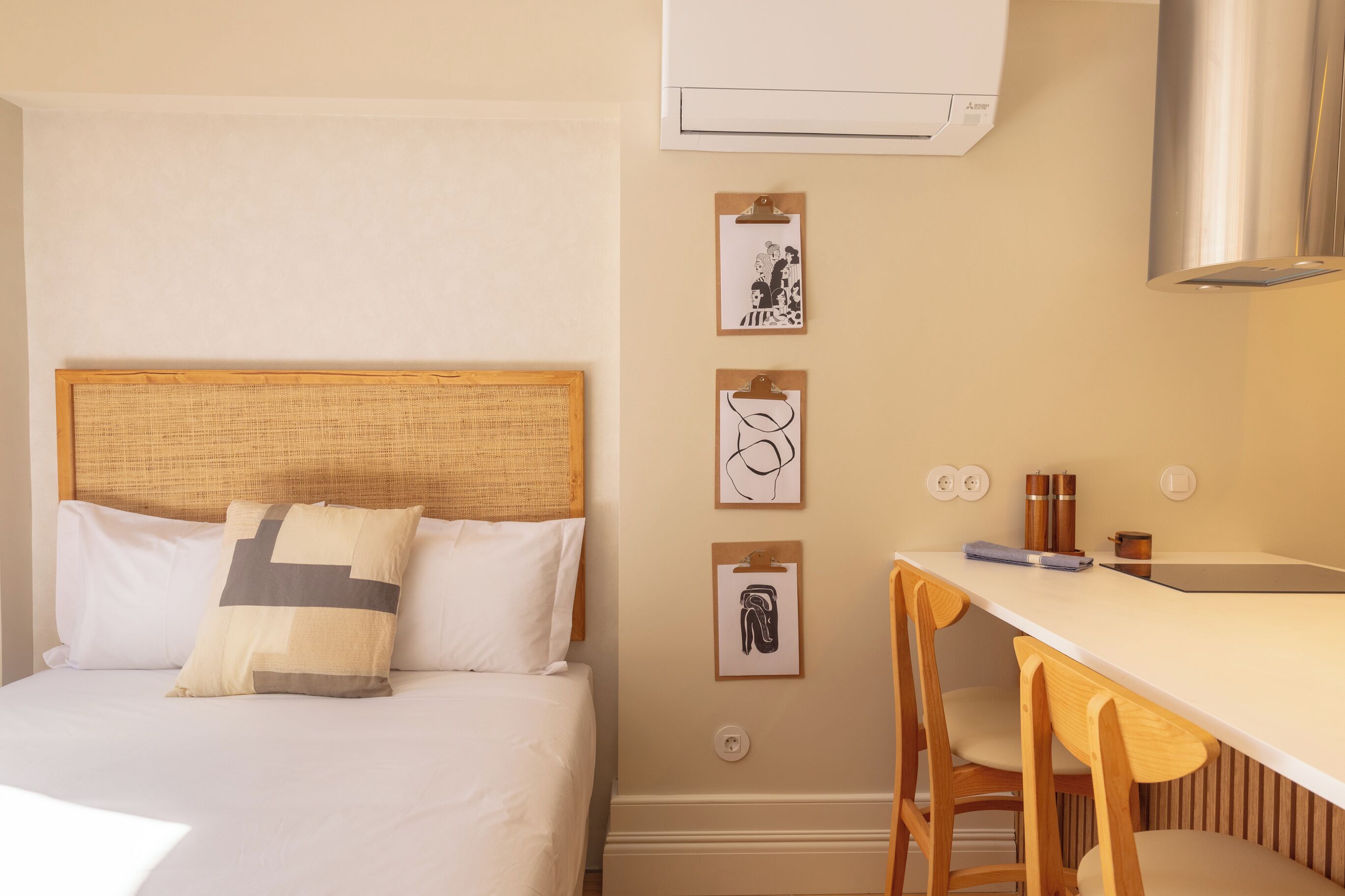 Appartamento Comfort, non fumatori, vista città | Bagno | Doccia, asciugacapelli, asciugamani, sapone