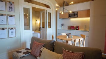 Apartemen Comfort, patio, pemandangan kota | Interior