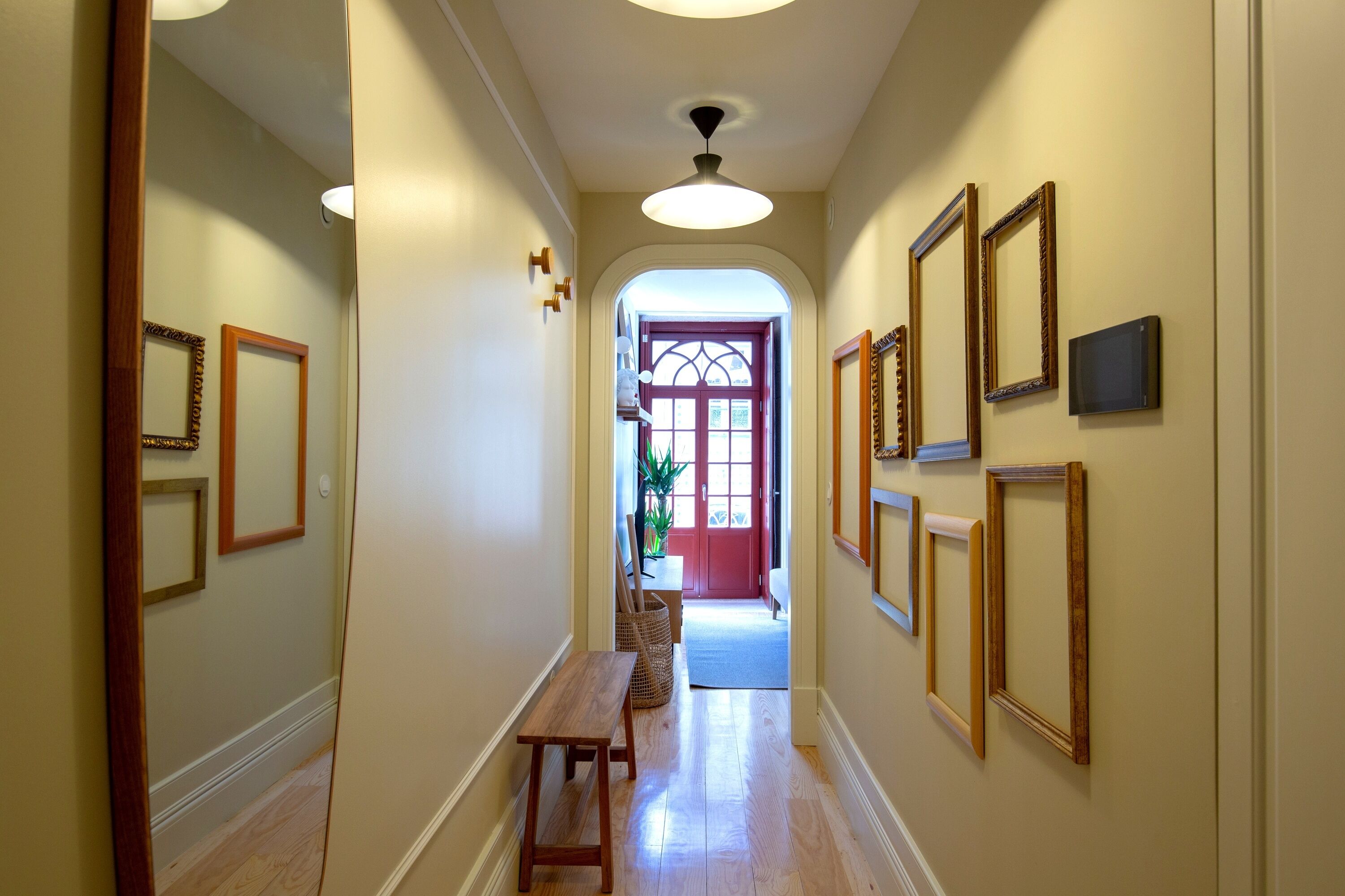 Apartemen Comfort, balkon, pemandangan kota | Interior