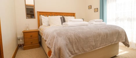 3 bedrooms, free WiFi, individually decorated, individually furnished