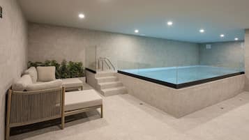 Piscine couverte, piscine chauffée