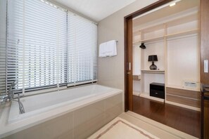Amenidades de baño gratuitas y toallas 
