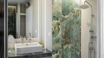 Superior Apartment, Kitchen, City View | Bilik Mandi