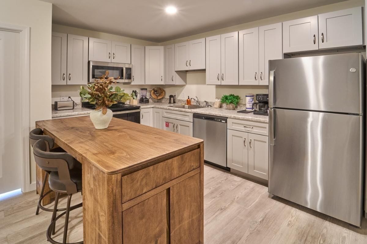 Condo, 1 Queen Bed with Sofa bed (The Ruby 112) | Private kitchen