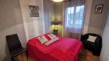 Iron/ironing board, WiFi