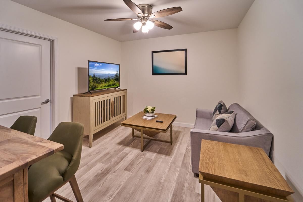 Condo, 1 Queen Bed with Sofa bed (The Ruby 202) | Living area