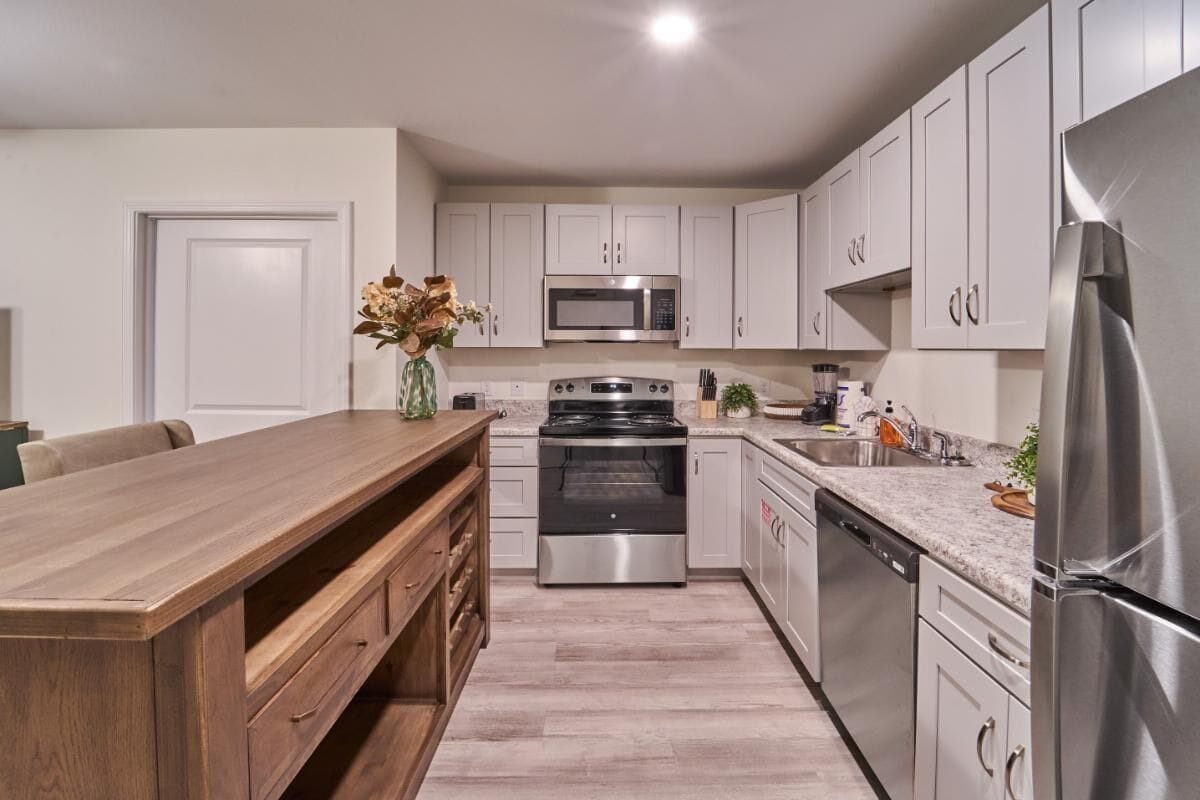 Condo, 1 Queen Bed with Sofa bed (The Ruby 203) | Private kitchen