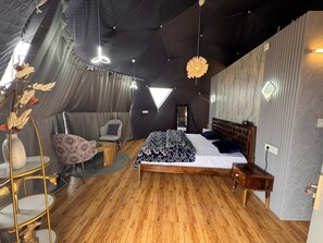 Desk, laptop workspace, free WiFi - D'RESORT   (Mussoorie)