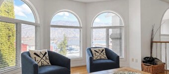     Osoyoos Lake View Retreat | 1-Min Walk to Beach