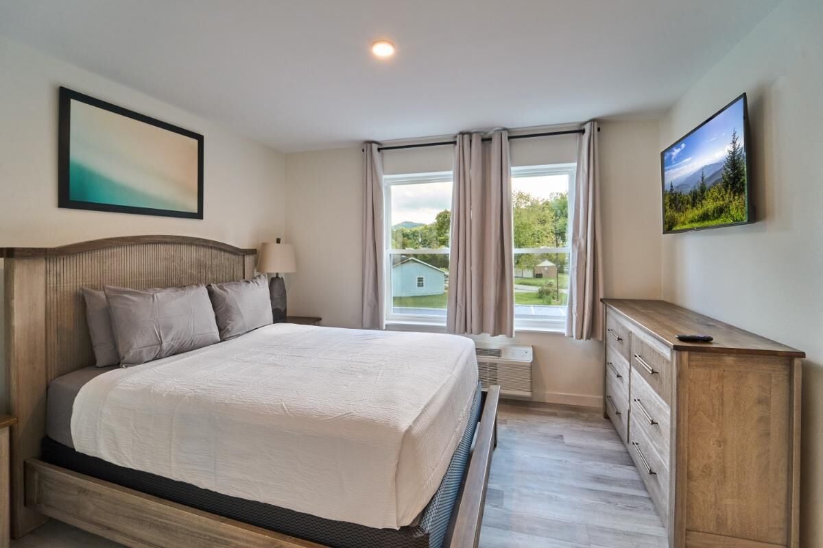Condo, 1 Queen Bed with Sofa bed (The Ruby 208) | 1 bedroom