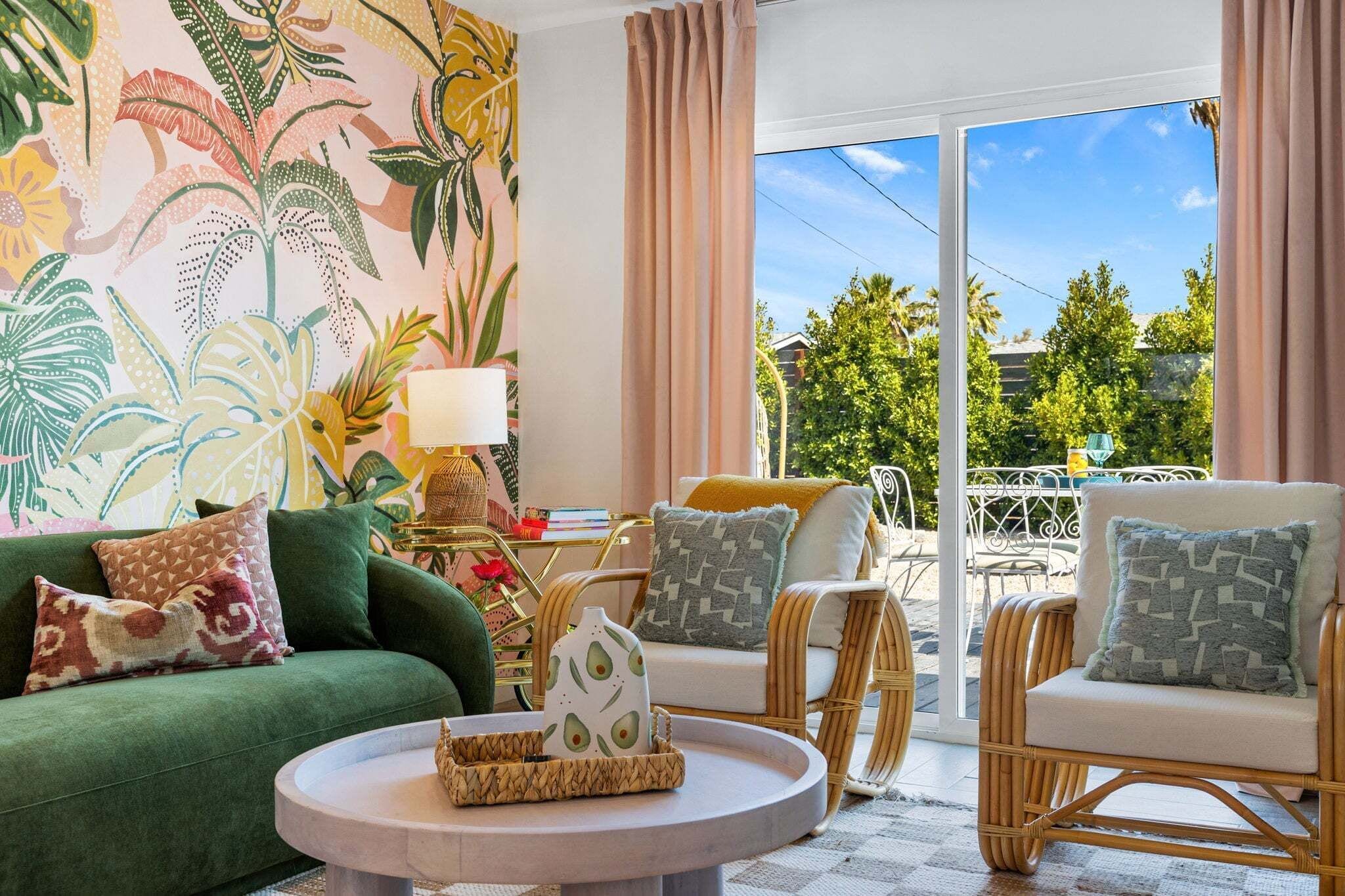 Ferienhaus, Mehrere Betten, Poolzugang, Poolblick (Palm Vista) | Wohnbereich